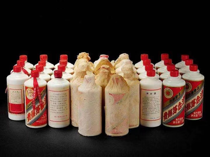 江州15年茅台酒回收公司哪里回收(附近上门回收茅台酒）